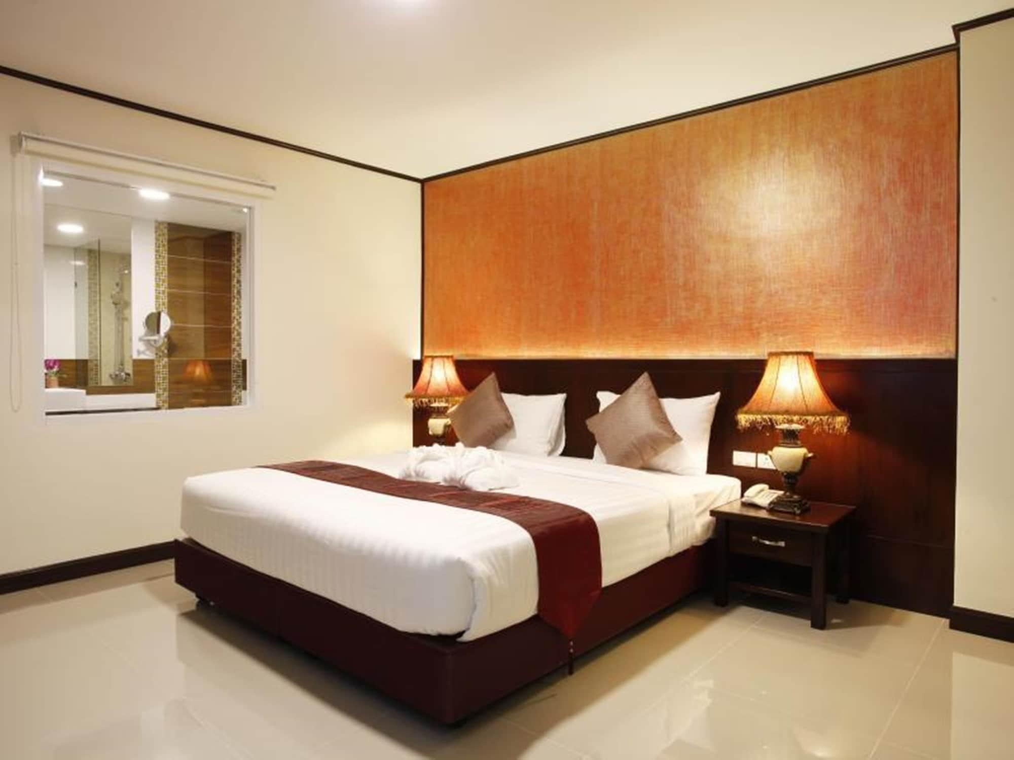 Orchid Resortel Patong Екстериор снимка