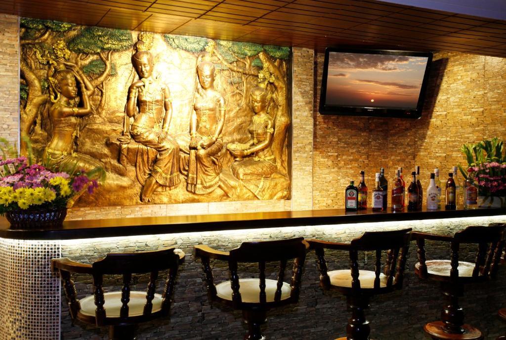 Orchid Resortel Patong Екстериор снимка